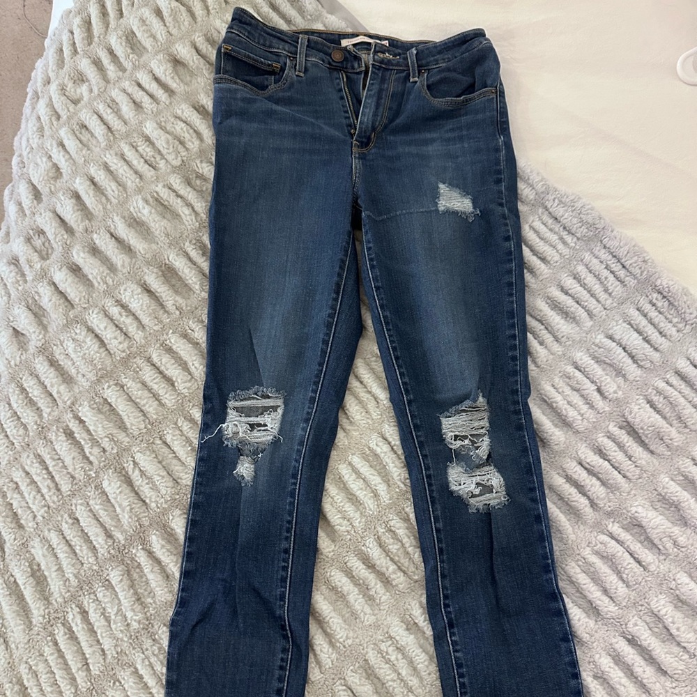Levi’s jeans size 27